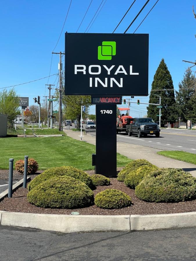 Royal Inn Eugene- Airport Екстериор снимка